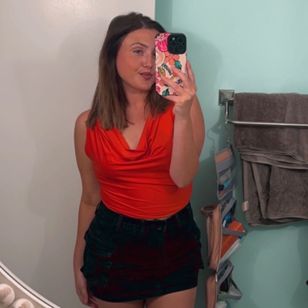 Meet your Posher, Emma